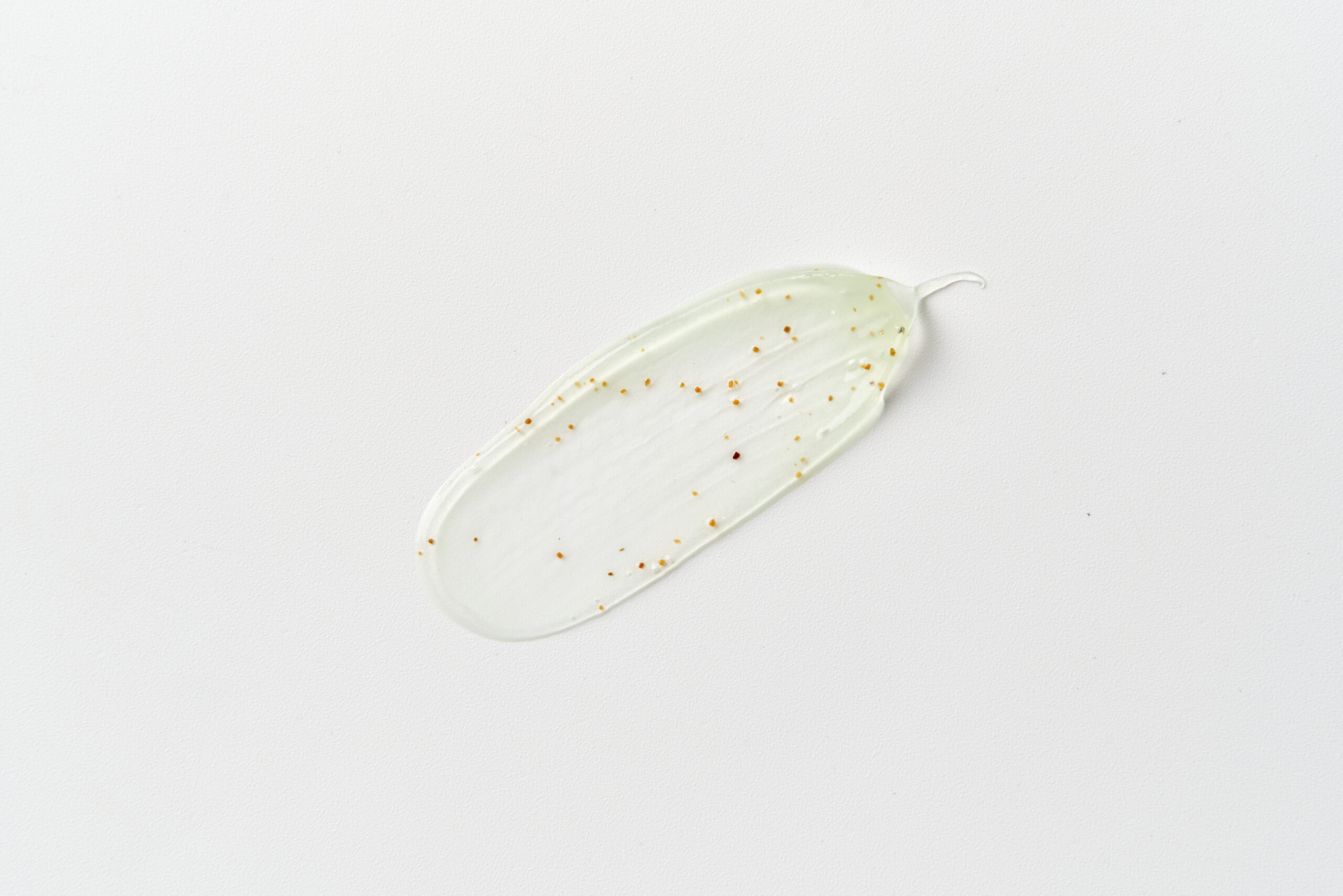 MEDB Gel Peeling Purificator cu Arbore de Ceai – Exfoliere Blândă și Hidratare pentru Pielea Sensibilă